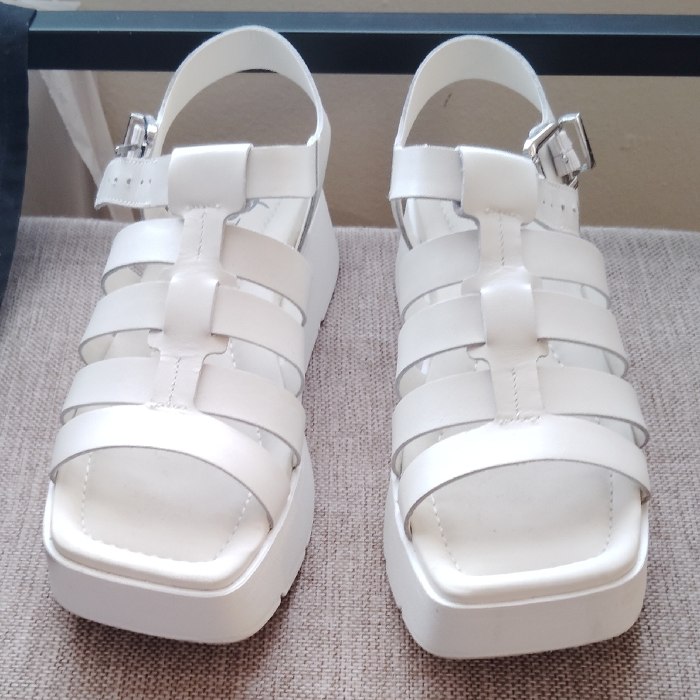 Chic White Platform Sandals